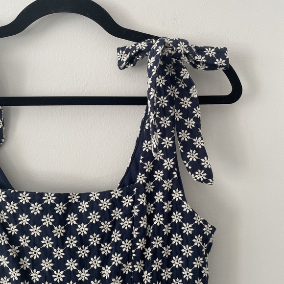 Trixxi 100% Cotton Embroidered Floral Dress Navy Sz M Tie Straps Cottage Preppy - Picture 6 of 11